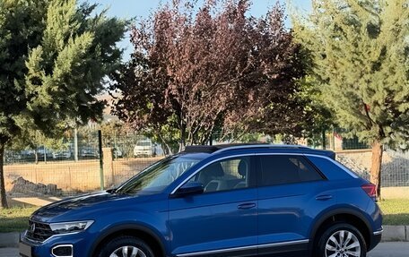 Volkswagen T-Roc I, 2021 год, 2 680 000 рублей, 8 фотография