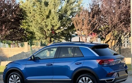 Volkswagen T-Roc I, 2021 год, 2 680 000 рублей, 6 фотография