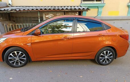 Hyundai Solaris II рестайлинг, 2014 год, 1 150 000 рублей, 4 фотография