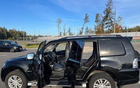 Mitsubishi Pajero IV, 2013 год, 2 100 000 рублей, 17 фотография