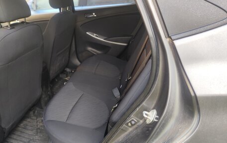 Hyundai Solaris II рестайлинг, 2011 год, 500 000 рублей, 7 фотография