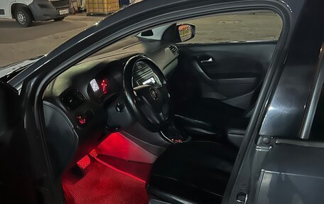 Volkswagen Polo VI (EU Market), 2017 год, 450 000 рублей, 6 фотография