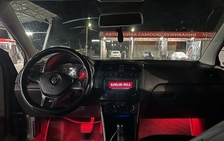 Volkswagen Polo VI (EU Market), 2017 год, 450 000 рублей, 8 фотография