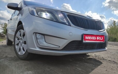 KIA Rio III рестайлинг, 2013 год, 859 000 рублей, 17 фотография