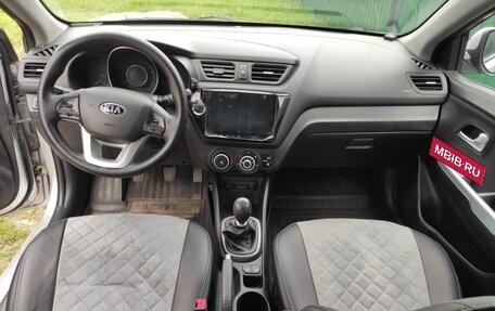 KIA Rio III рестайлинг, 2013 год, 859 000 рублей, 38 фотография
