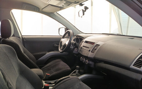 Mitsubishi Outlander III рестайлинг 3, 2010 год, 1 090 000 рублей, 15 фотография