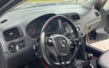 Volkswagen Polo VI (EU Market), 2016 год, 817 000 рублей, 13 фотография