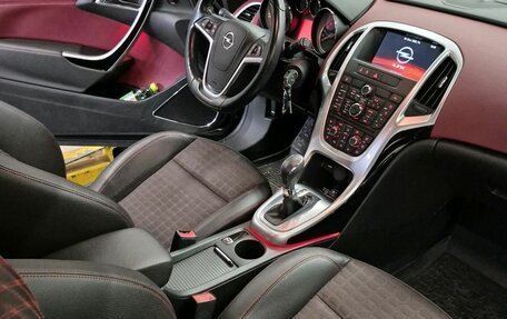 Opel Astra J, 2014 год, 950 000 рублей, 4 фотография