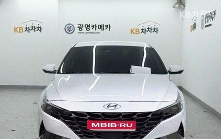 Hyundai Avante, 2021 год, 1 700 000 рублей, 1 фотография