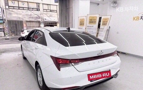 Hyundai Avante, 2021 год, 1 700 000 рублей, 4 фотография