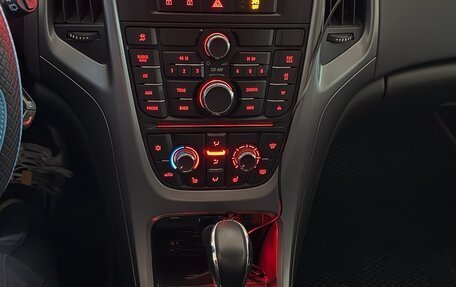Opel Astra J, 2013 год, 645 000 рублей, 12 фотография