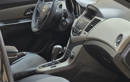 Chevrolet Cruze II, 2012 год, 720 000 рублей, 9 фотография