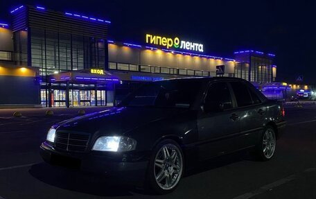 Mercedes-Benz C-Класс, 1995 год, 330 000 рублей, 13 фотография
