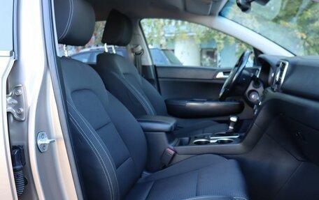 KIA Sportage IV рестайлинг, 2017 год, 1 960 000 рублей, 10 фотография