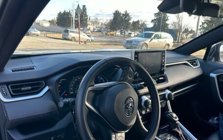 Toyota RAV4, 2022 год, 4 100 000 рублей, 9 фотография