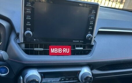 Toyota RAV4, 2022 год, 4 100 000 рублей, 4 фотография