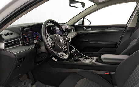 KIA K5, 2021 год, 1 800 000 рублей, 15 фотография