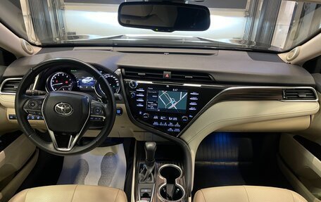 Toyota Camry, 2021 год, 3 450 000 рублей, 15 фотография