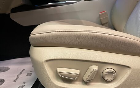 Toyota Camry, 2021 год, 3 450 000 рублей, 14 фотография