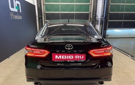 Toyota Camry, 2021 год, 3 450 000 рублей, 6 фотография