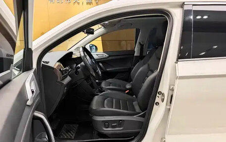 Volkswagen Tharu, 2021 год, 1 950 000 рублей, 13 фотография