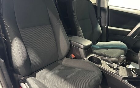 Toyota RAV4, 2015 год, 1 700 000 рублей, 13 фотография