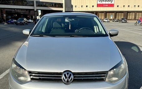 Volkswagen Polo VI (EU Market), 2012 год, 830 000 рублей, 2 фотография