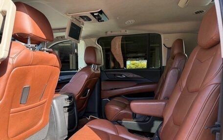 Cadillac Escalade IV, 2016 год, 4 299 999 рублей, 7 фотография