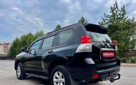 Toyota Land Cruiser Prado 150 рестайлинг 2, 2012 год, 2 990 000 рублей, 6 фотография