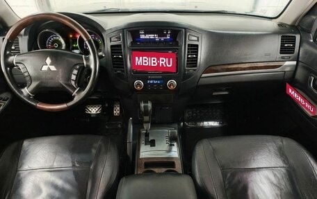 Mitsubishi Pajero IV, 2008 год, 1 566 000 рублей, 9 фотография