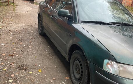 Volkswagen Passat B5+ рестайлинг, 1996 год, 260 000 рублей, 2 фотография