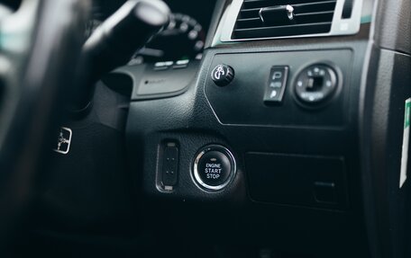 Toyota Crown Majesta, 2004 год, 2 000 000 рублей, 31 фотография