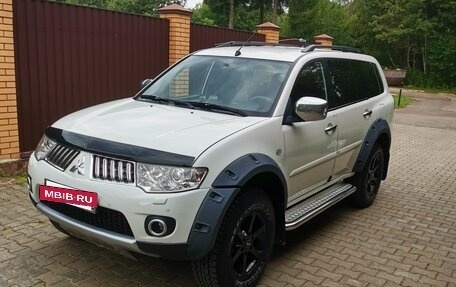 Mitsubishi Pajero Sport II рестайлинг, 2011 год, 1 550 000 рублей, 3 фотография