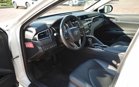 Toyota Camry, 2020 год, 3 250 000 рублей, 12 фотография