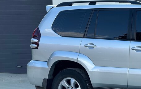 Toyota Land Cruiser Prado 120 рестайлинг, 2006 год, 1 900 000 рублей, 2 фотография