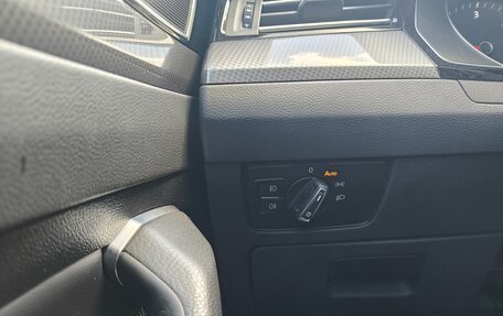 Volkswagen Passat B8 рестайлинг, 2019 год, 2 900 000 рублей, 8 фотография