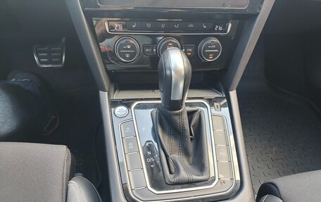 Volkswagen Passat B8 рестайлинг, 2019 год, 2 900 000 рублей, 14 фотография