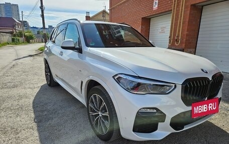 BMW X5, 2019 год, 5 800 000 рублей, 2 фотография