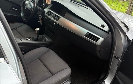 BMW 5 серия, 2003 год, 715 000 рублей, 15 фотография