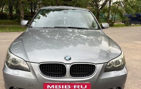BMW 5 серия, 2003 год, 715 000 рублей, 2 фотография