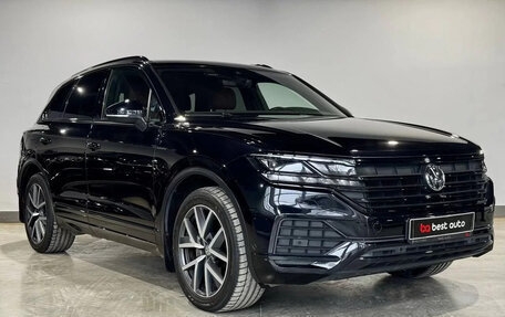 Volkswagen Touareg III, 2018 год, 4 800 000 рублей, 4 фотография