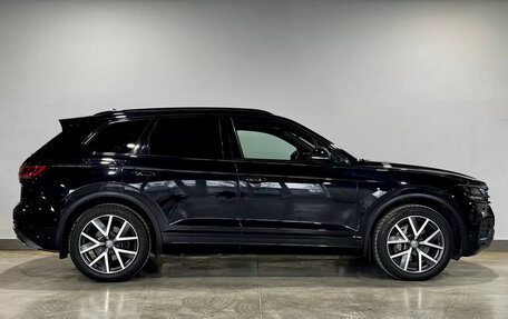 Volkswagen Touareg III, 2018 год, 4 800 000 рублей, 5 фотография