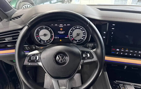Volkswagen Touareg III, 2018 год, 4 800 000 рублей, 14 фотография