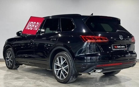 Volkswagen Touareg III, 2018 год, 4 800 000 рублей, 8 фотография