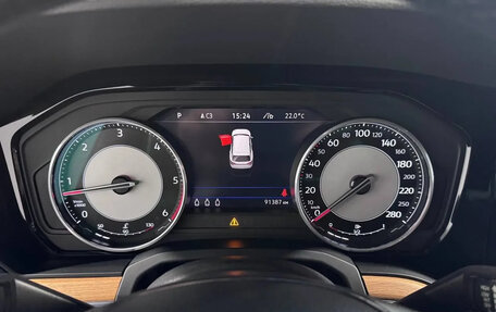 Volkswagen Touareg III, 2018 год, 4 800 000 рублей, 18 фотография