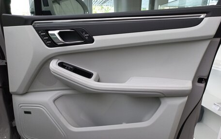Porsche Macan I рестайлинг, 2025 год, 13 980 000 рублей, 36 фотография
