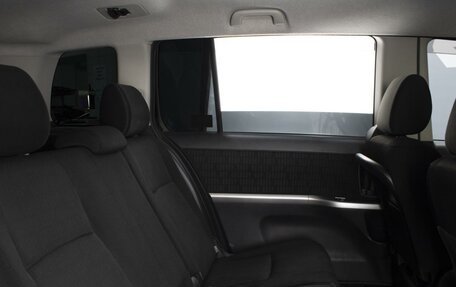 Toyota ISis I, 2013 год, 1 290 000 рублей, 7 фотография