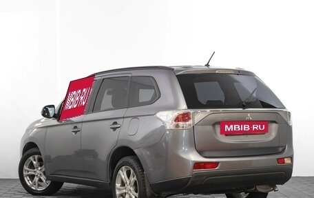 Mitsubishi Outlander III рестайлинг 3, 2012 год, 1 349 000 рублей, 6 фотография