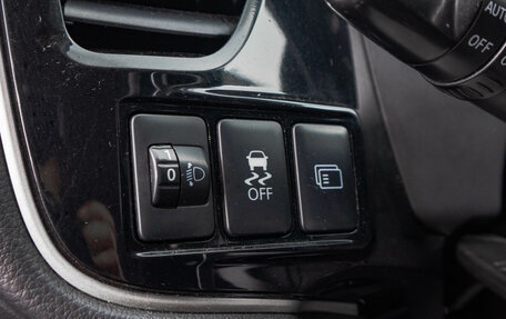 Mitsubishi Outlander III рестайлинг 3, 2012 год, 1 349 000 рублей, 15 фотография