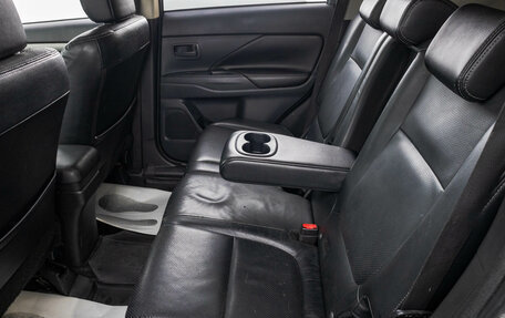 Mitsubishi Outlander III рестайлинг 3, 2012 год, 1 349 000 рублей, 28 фотография